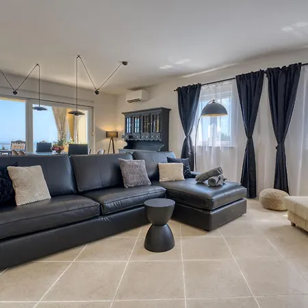 Daire Judy By Interhome Opatija