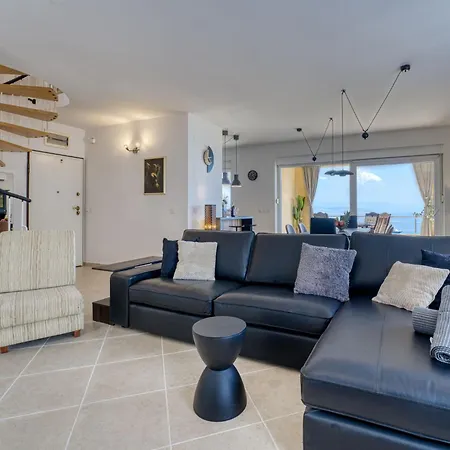 Judy By Interhome Daire Opatija